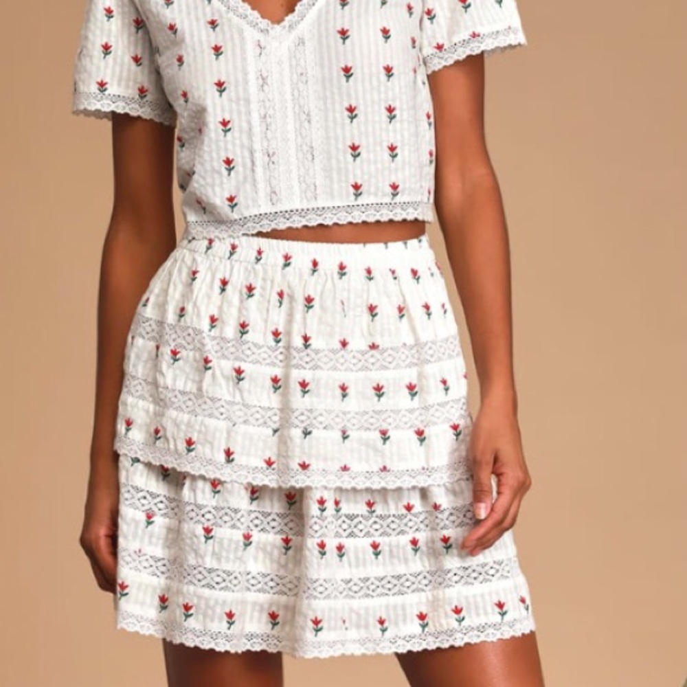 Lulus Blissful Babe Tiered Mini Skirt NWT